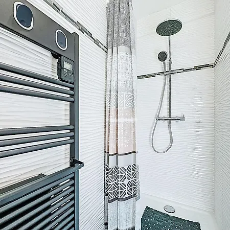 Beauvau By Interhome Aigues-Mortes